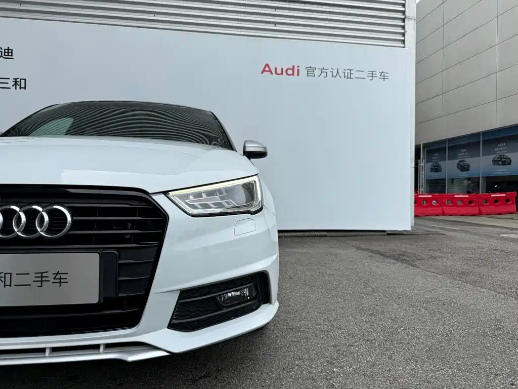Audi A1 2018 2018 30 TFSI Limited Collector's Edition
