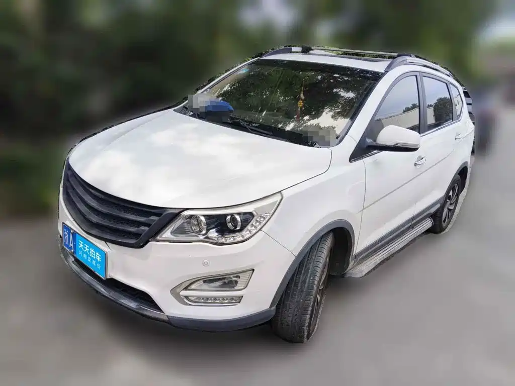 Baojun 560 2015 2015 1.8L Manual Luxury