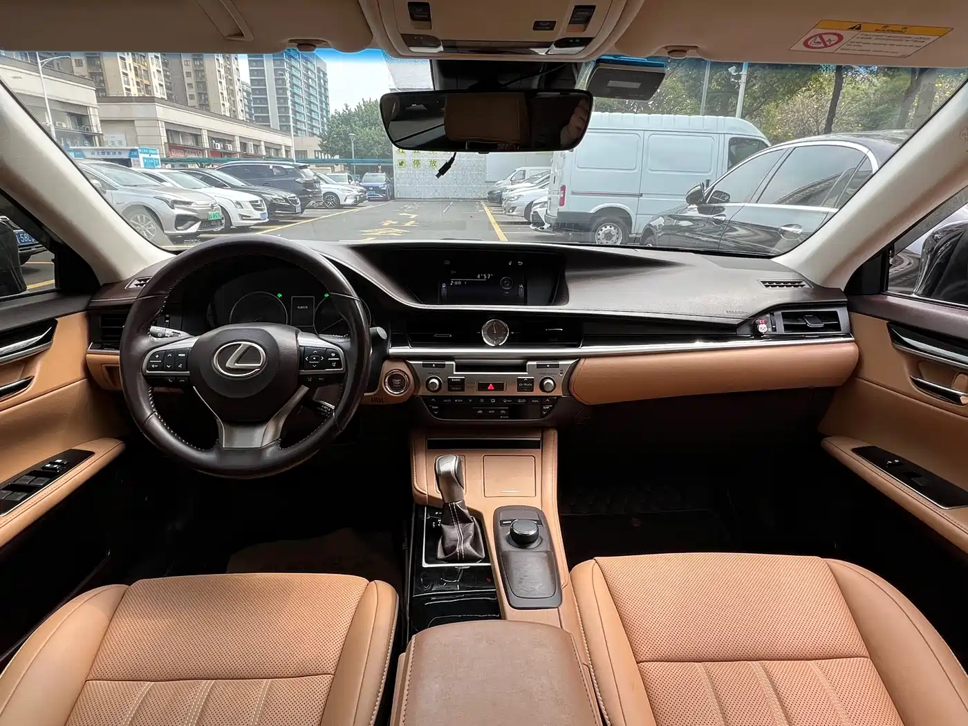 Lexus ES 2015 200 Comfort Edition фото 15