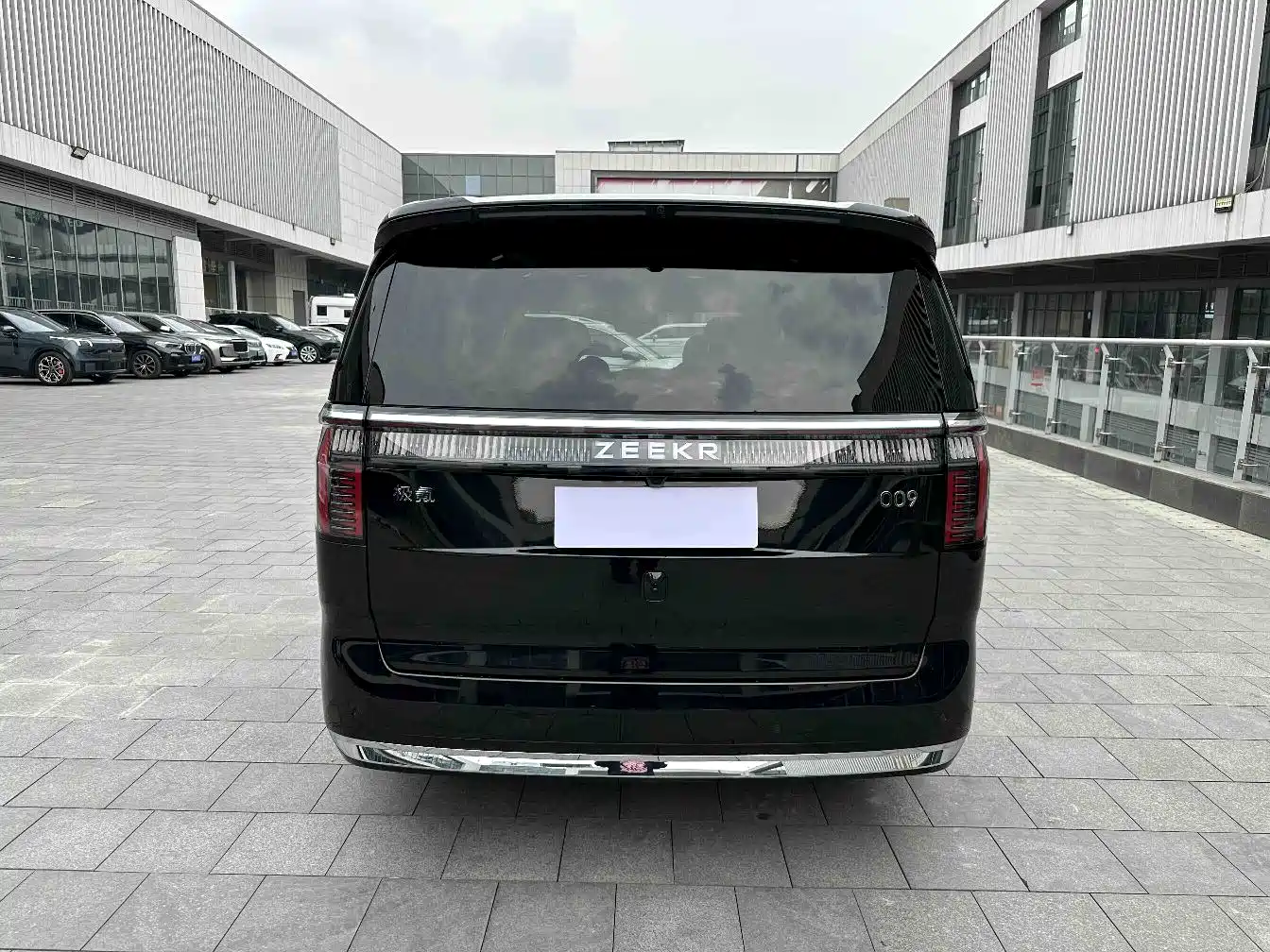 ZEEKR EXTREME KRYPTON 009