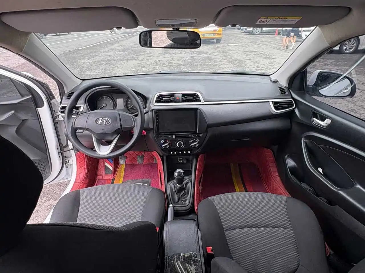 Hyundai Verna 2021 2020 1.4L Manual GLS Colorful Connected Edition