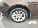 Фото 23 - Geely Vision