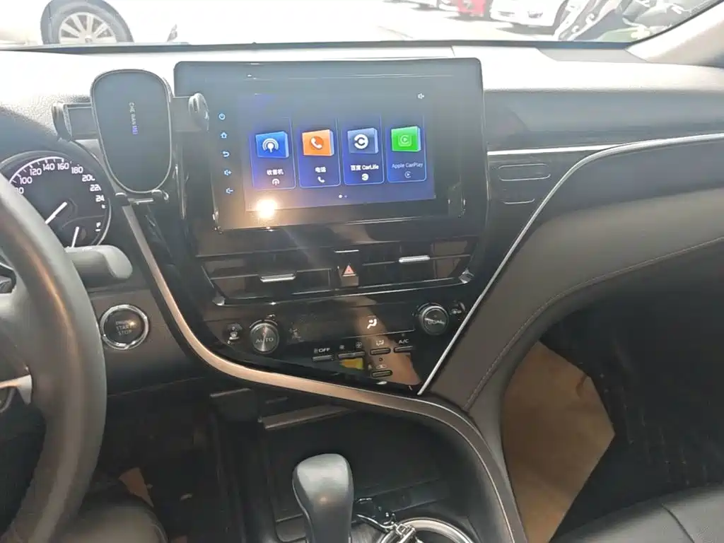 Toyota Camry 2023 2022 2.0GVP Leading Edition