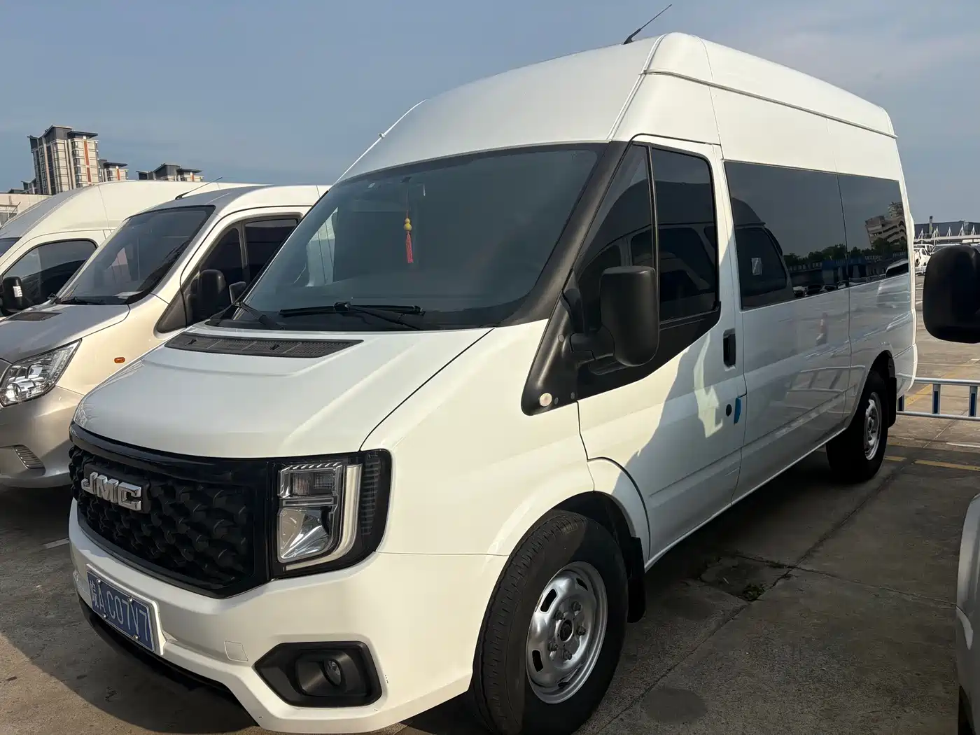 Jiangling JMC Fushun 2023 2022 2.0T Manual Multi-purpose Passenger Vehicle Medium Wheelbase Medium-high Roof 6-7 seater