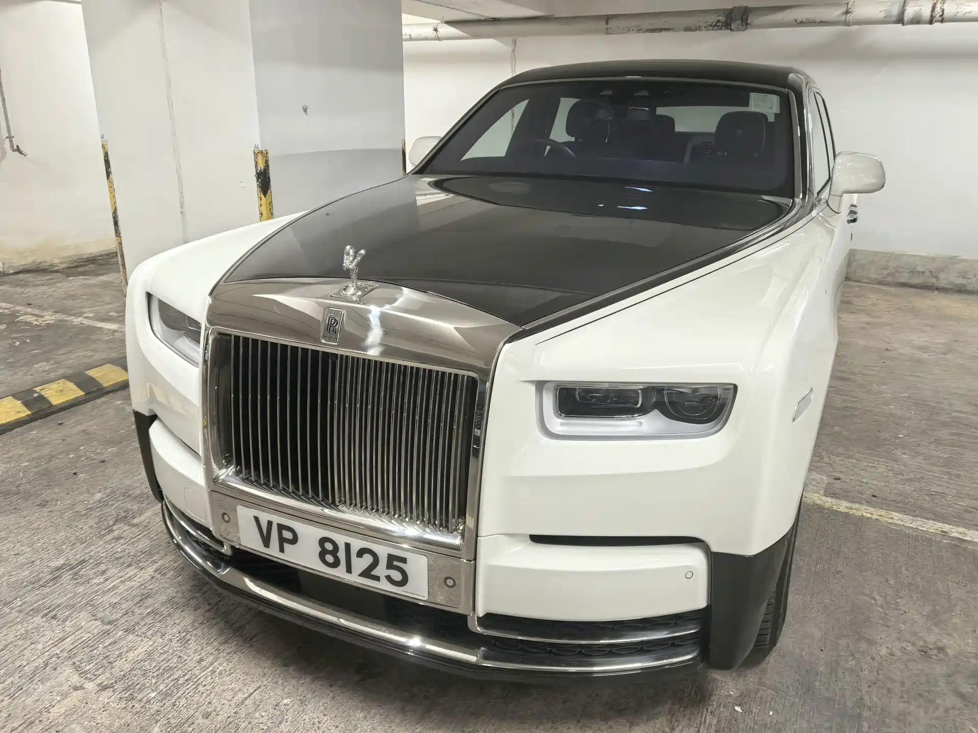 Фото 4 - Rolls-Royce Phantom