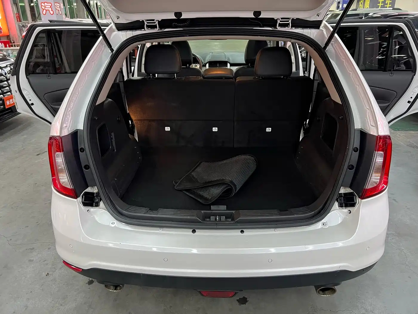 Ford Edge (Import) 2015 2012 2.0T Elite Sunroof Edition