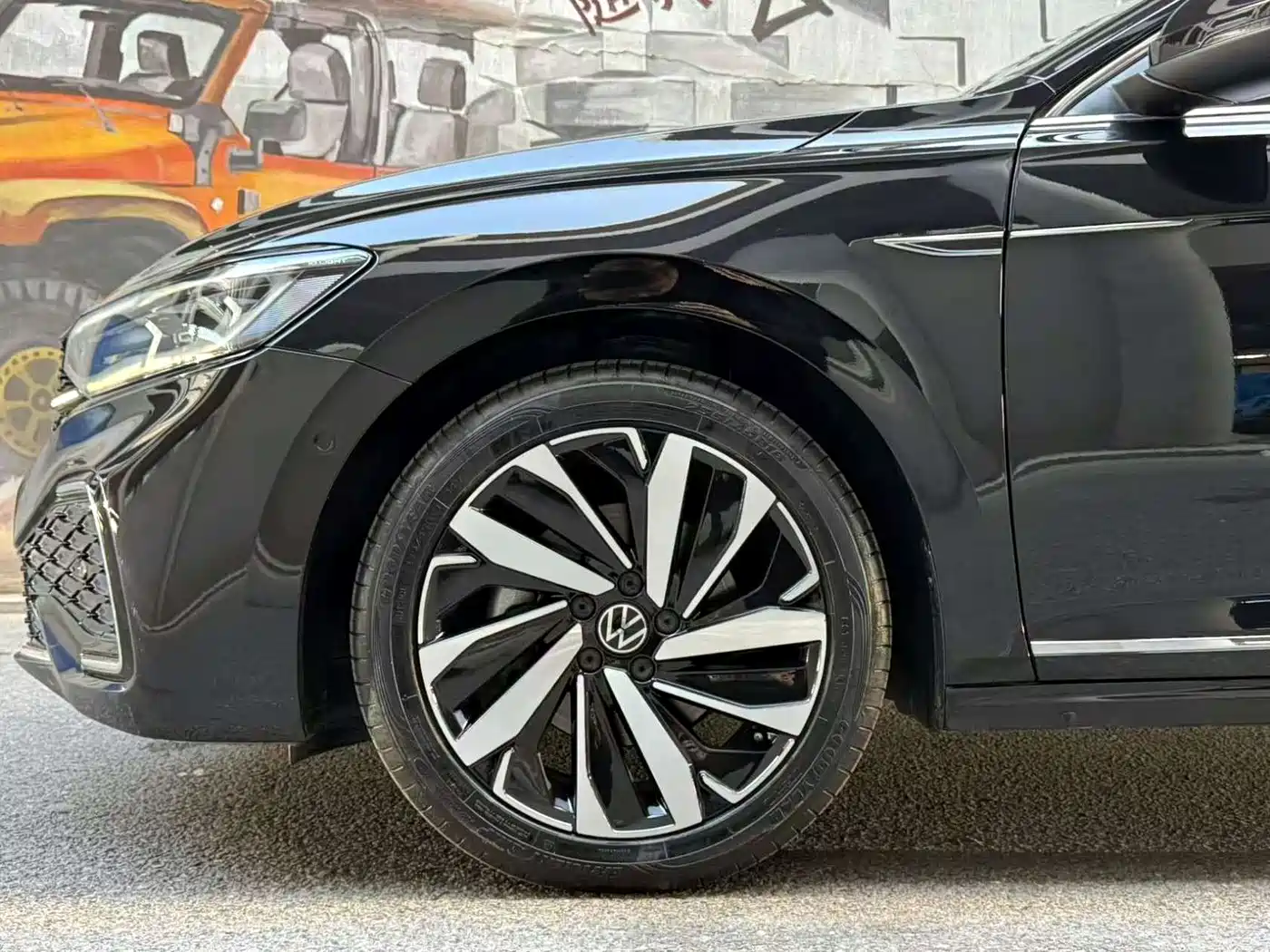 Volkswagen Passat 2022 330TSI Starlight Luxury Edition фото 6