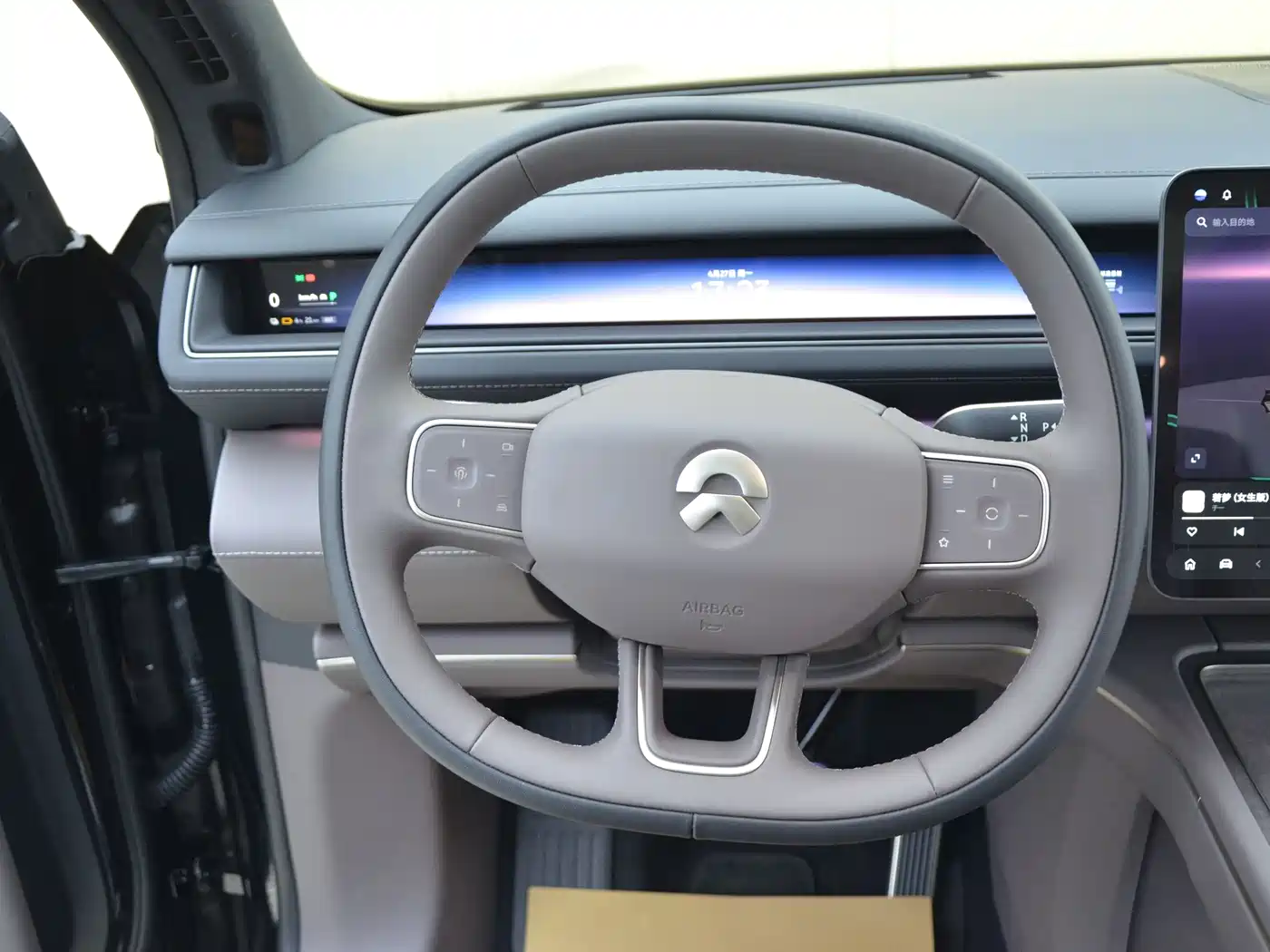 NIO ES8 2025 Base Model 7-Seater фото 11