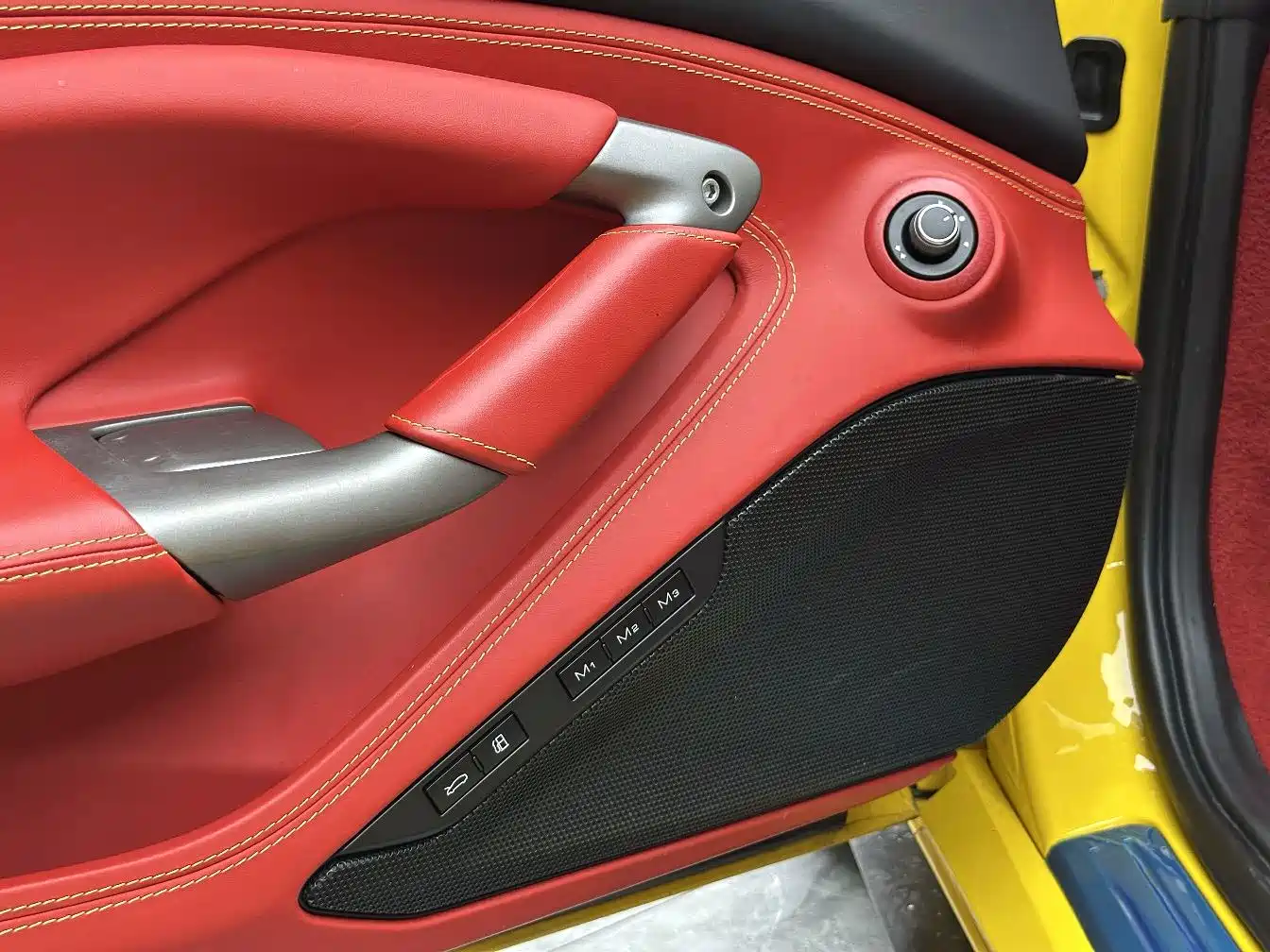 Ferrari F8 2021 2019 Tributo 3.9T V8