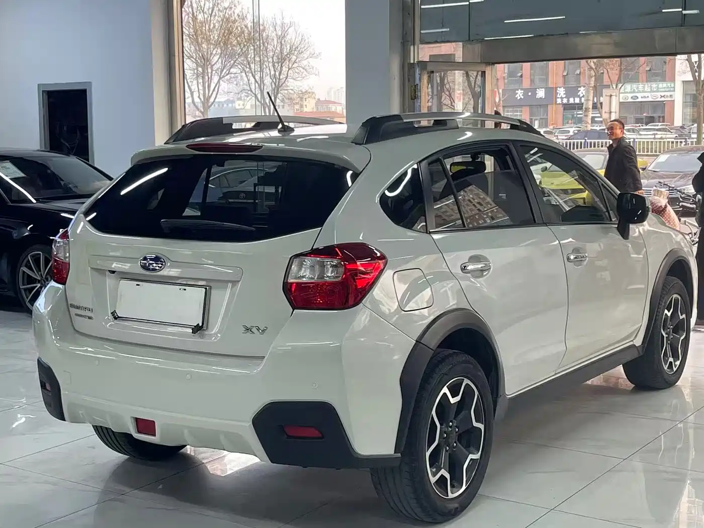 Subaru XV 2015 2.0i Luxury Edition фото 6