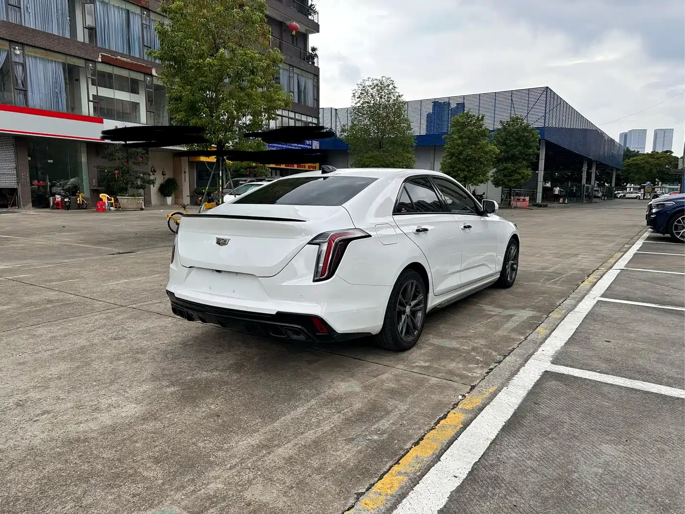 Photo 6 - Cadillac CT4