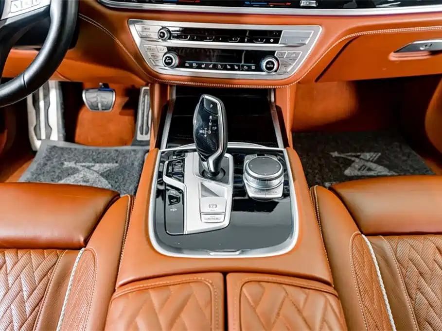 BMW 7 Series 2023 2019 Facelift 750Li xDrive V8 M Sport Package