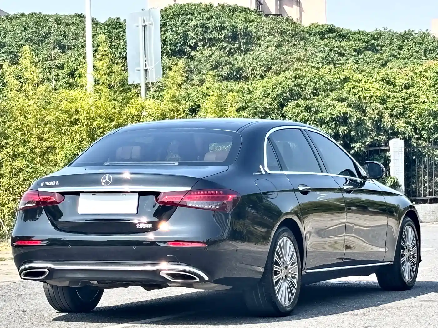 Mercedes-Benz E-Class 2023 E 300 L Luxury фото 23
