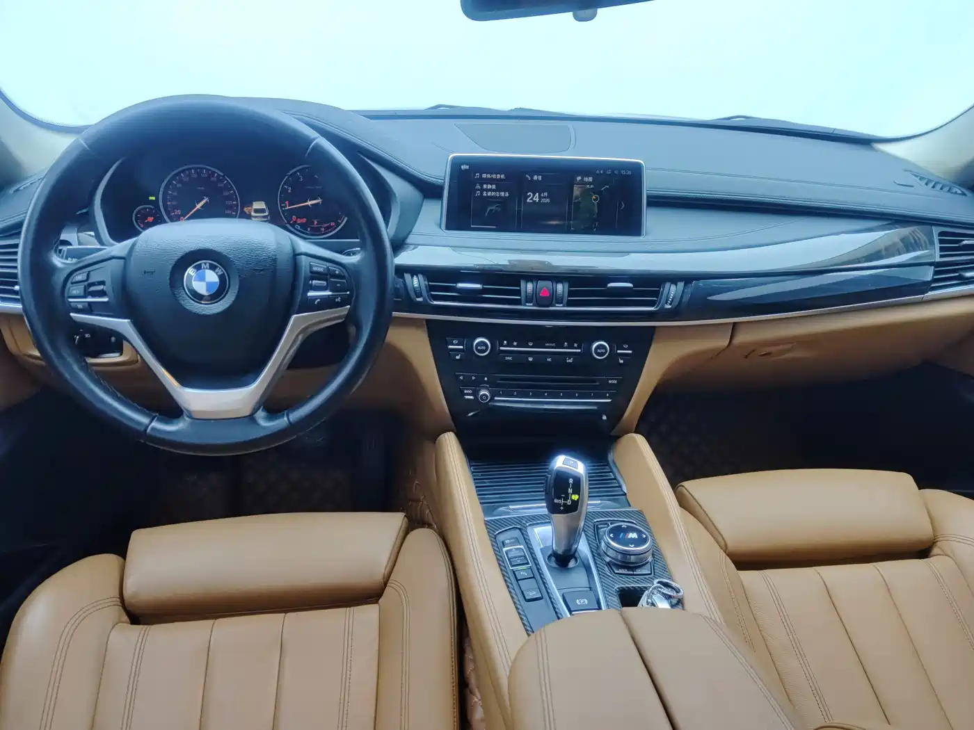 BMW X6 2018 xDrive28i фото 10