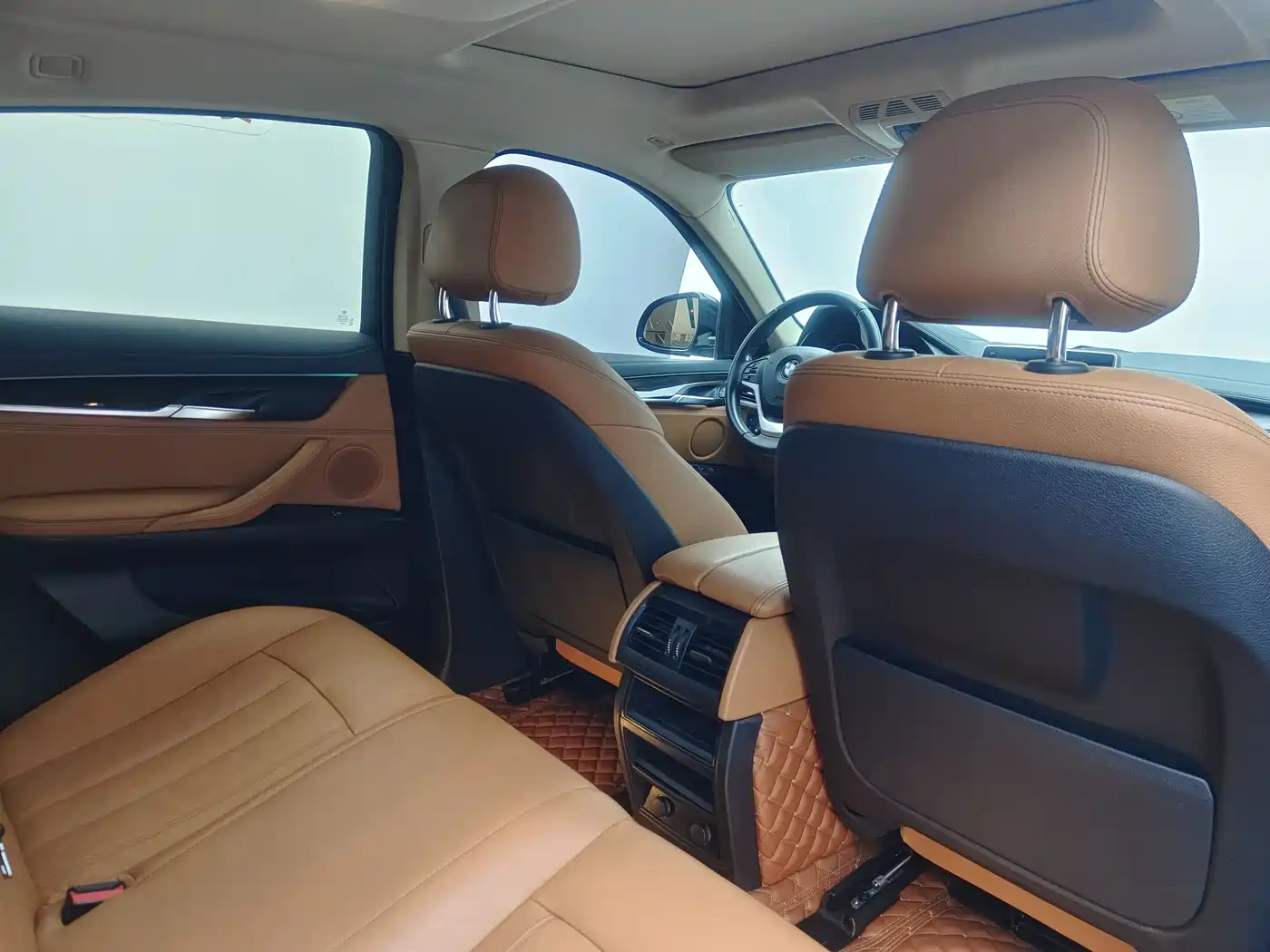 BMW X6 2018 xDrive28i фото 11