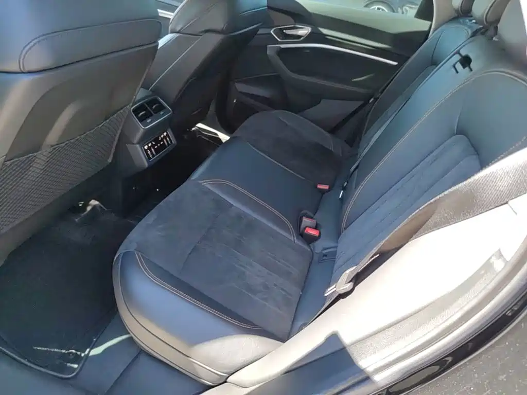 Audi e-tron 2022 2021 50 quattro Luxury