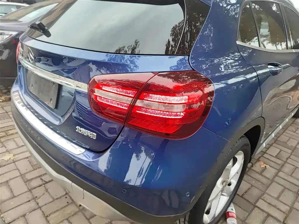 Mercedes-Benz GLA 2018 GLA 200 Dynamic фото 24