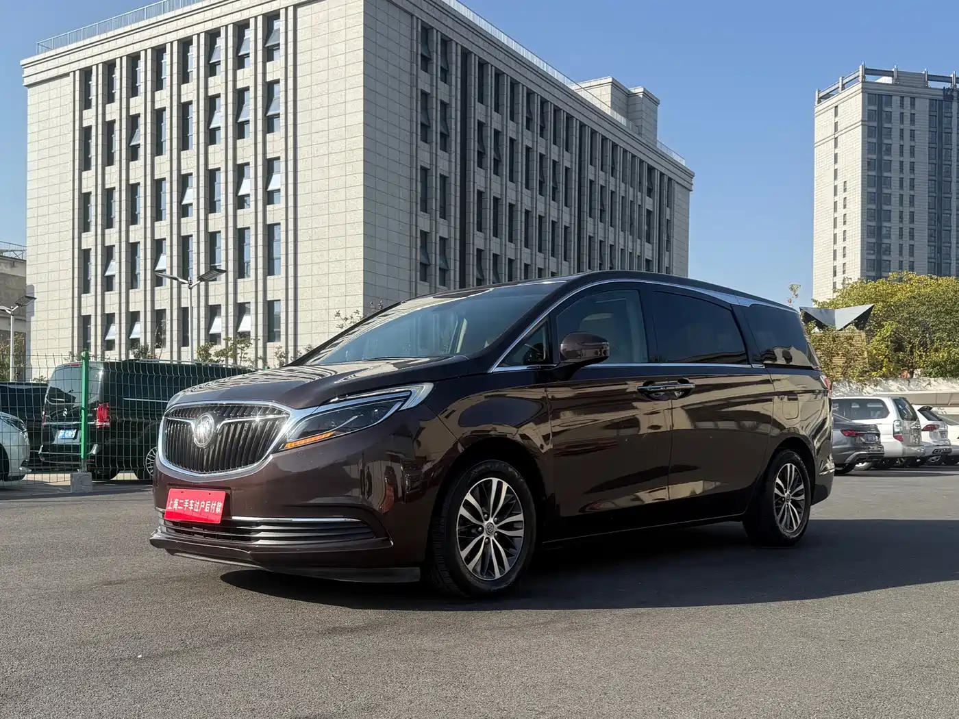 Buick GL8 2018 ES 28T Luxury Type China VI фото 3
