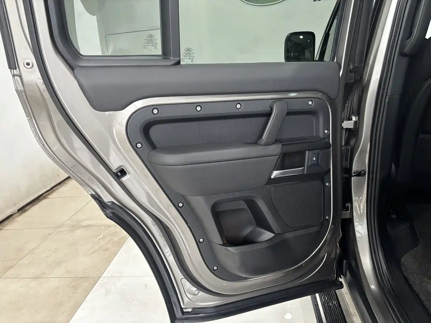 Land Rover Defender 2025 2025 110 3.0T P400 X