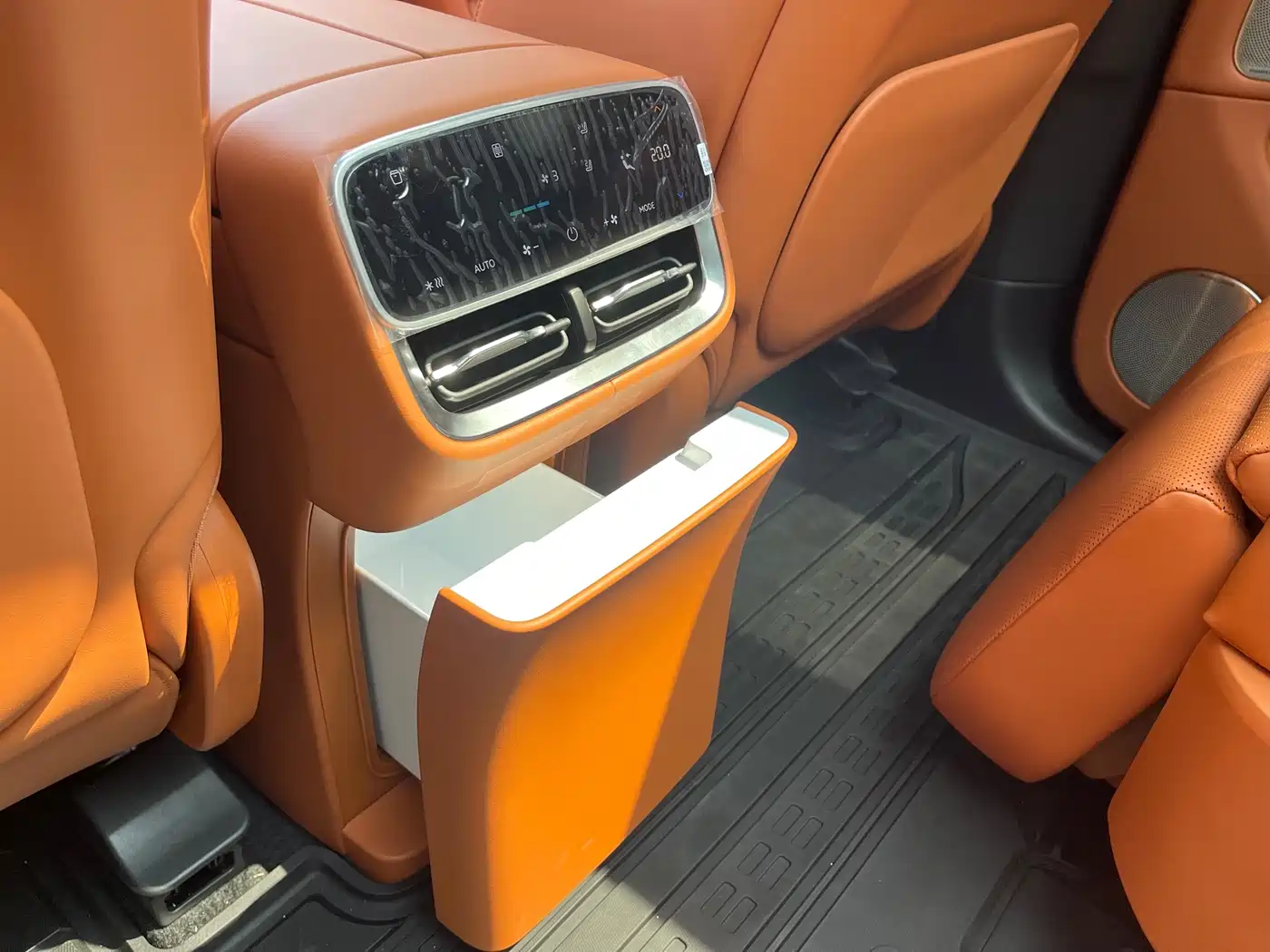 Aito M7 2026 2026 Extended Range Max AWD 6-seater