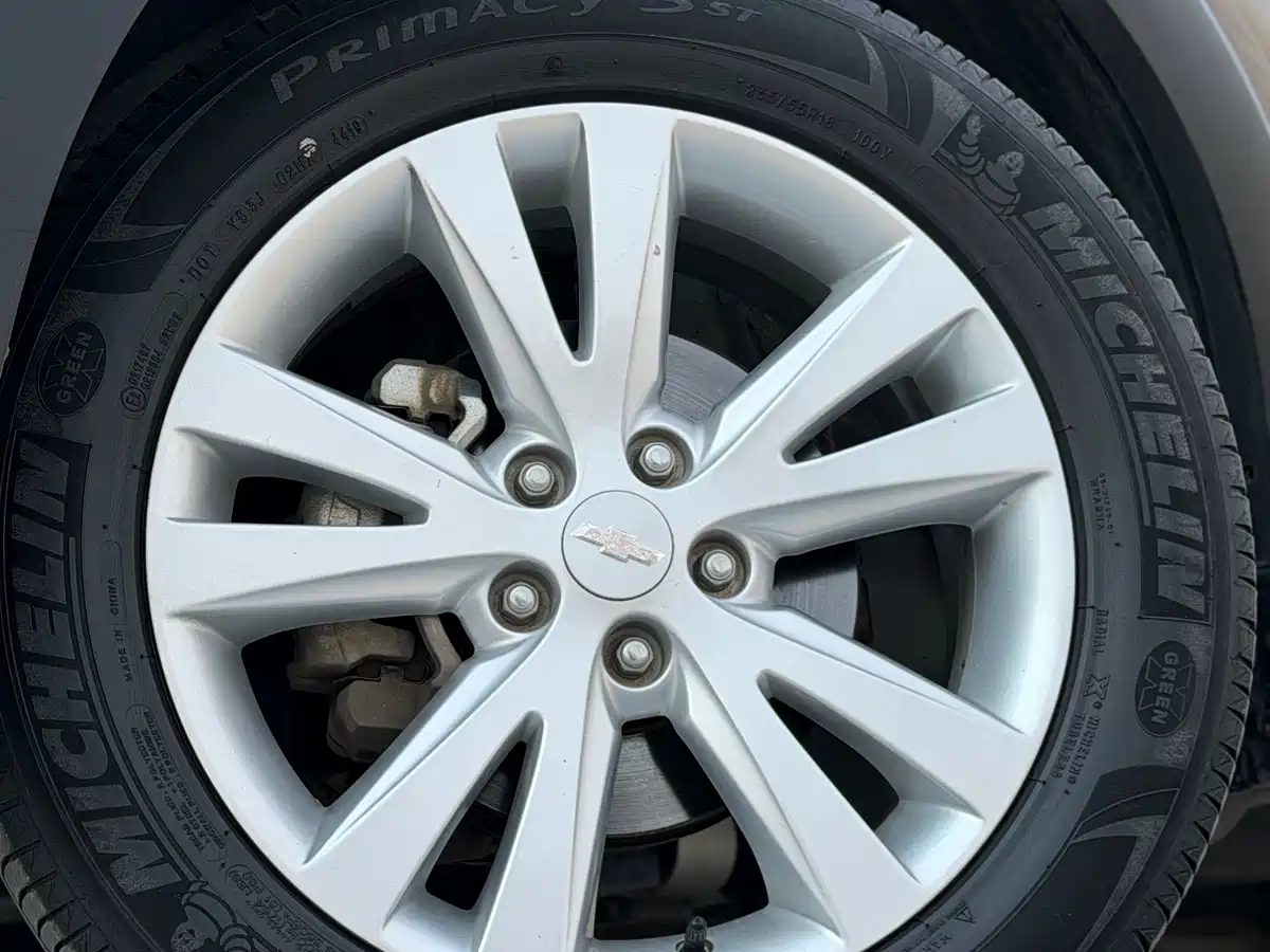Chevrolet Captiva 2015 2.4L AWD Flagship 7-Seater фото 8