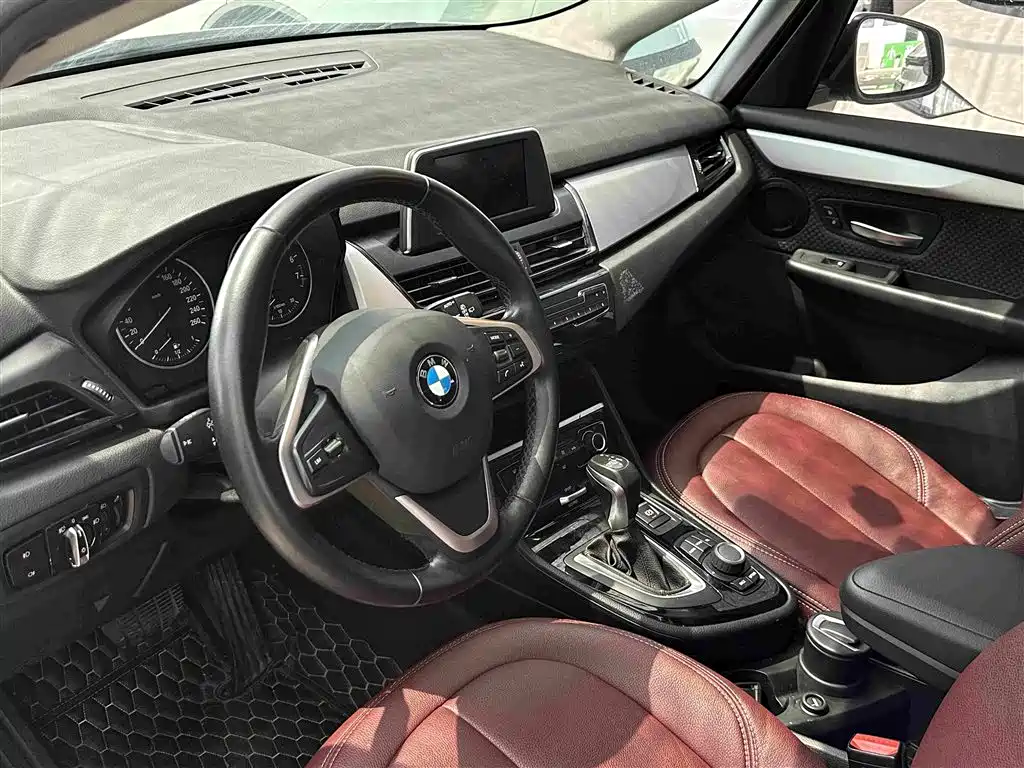 BMW 2 Series Touring 2016 2016 218i Fashion Model