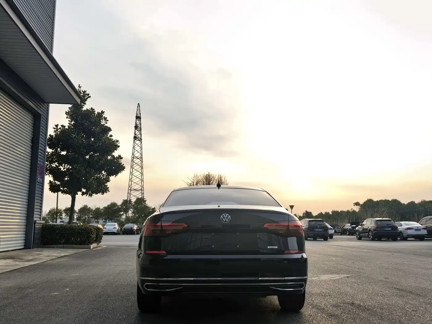 Volkswagen Passat 2021 Model 330TSI Elite Edition фото 4