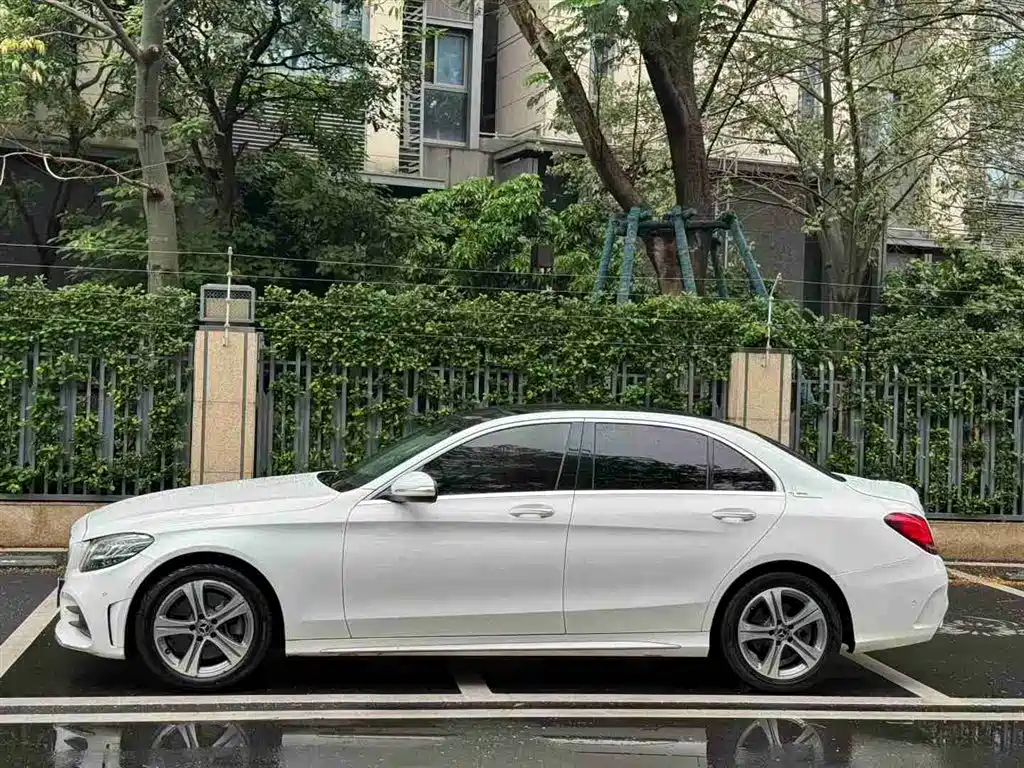 Mercedes-Benz C-Class 2019 Facelift C 260 L Sport фото 2