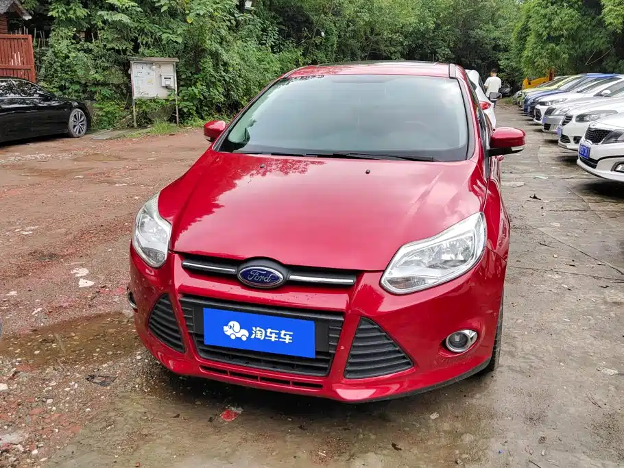 Photo 2 - Ford Focus