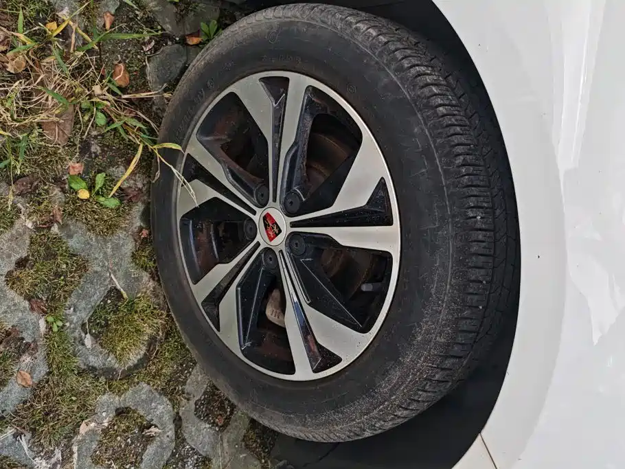 Roewe 360 2017 2017 1.5L Auto Luxury Edition