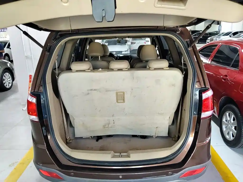 Baojun 730 2015 2014 1.5L Manual Comfort ESP Edition 7-Seater