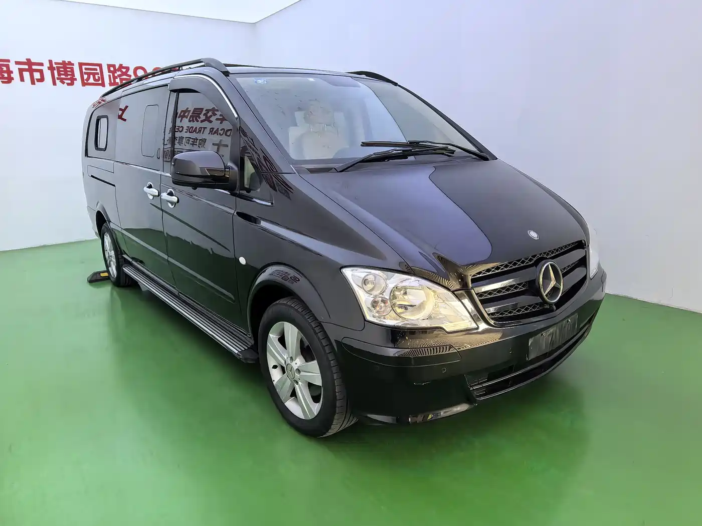 Mercedes-Benz Vito 2013 Model 3.0L Elite Edition фото 3