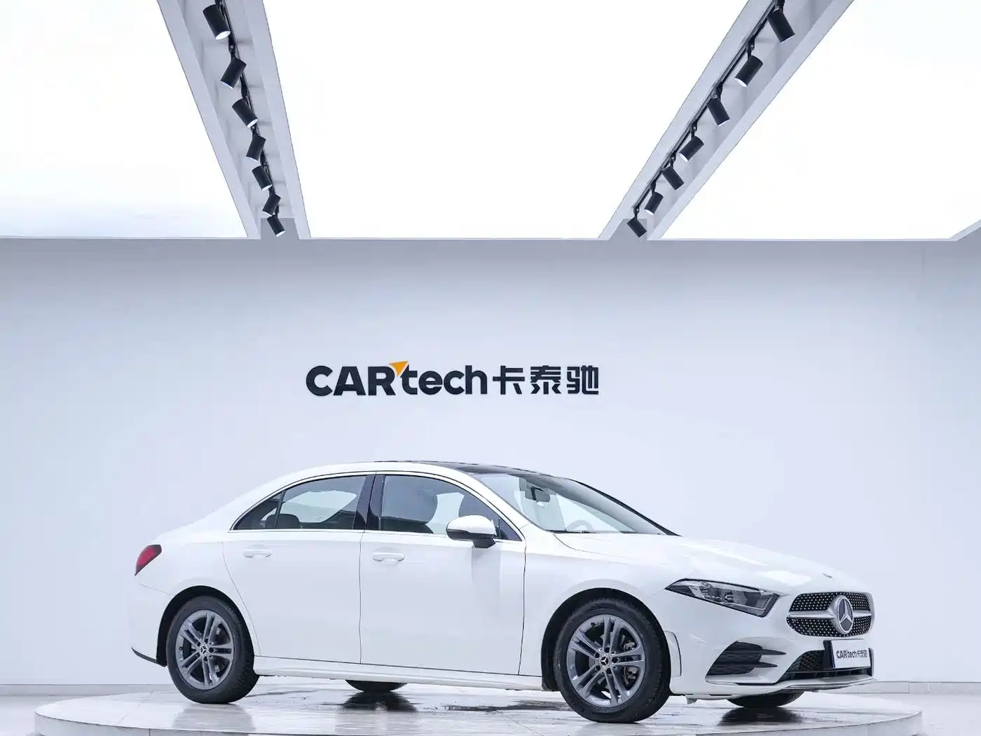 Mercedes-Benz A-Class 2022 A 180 L Sport Sedan фото 7