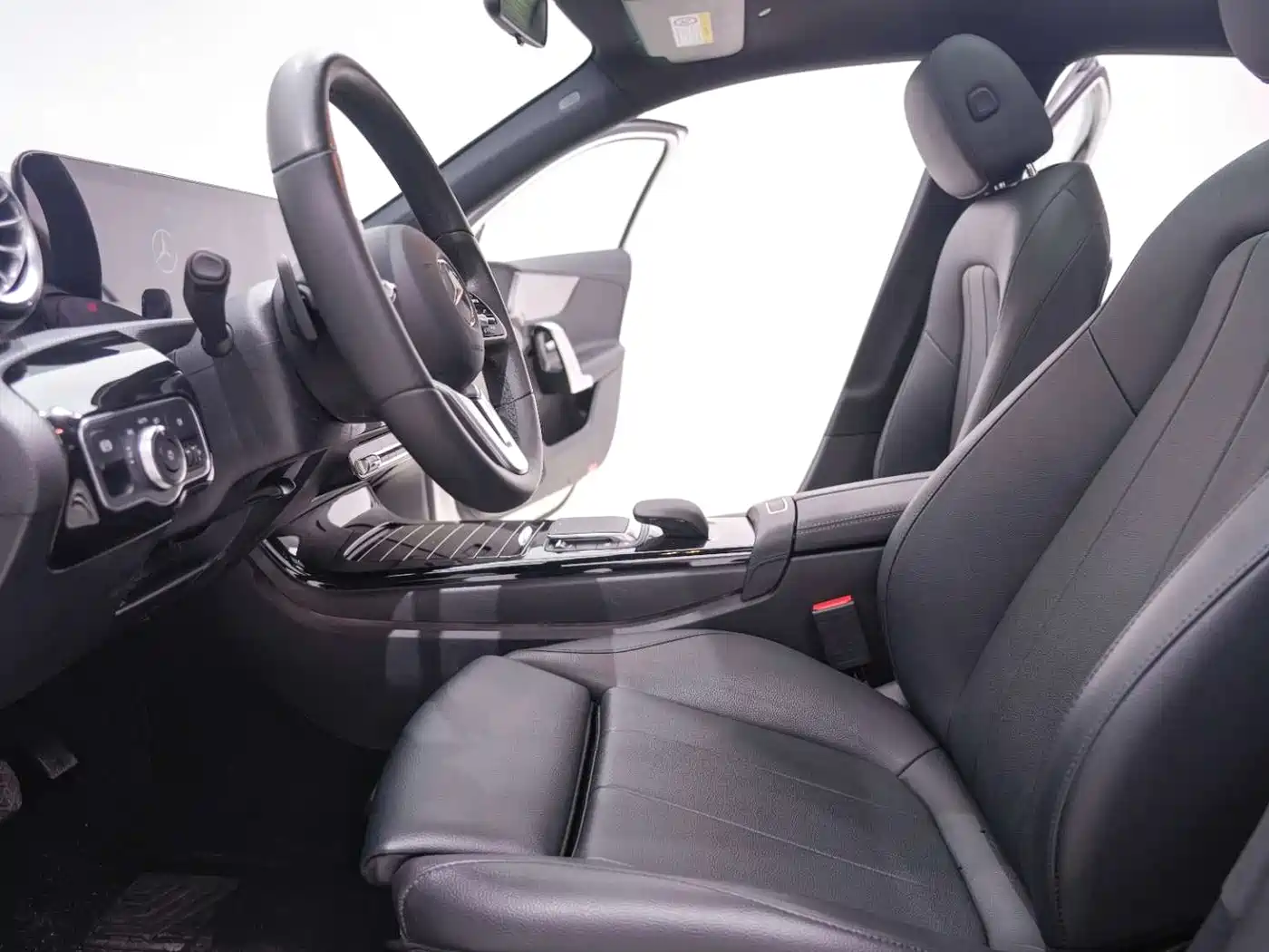 Mercedes-Benz A-Class 2022 A 180 L Sport Sedan фото 22