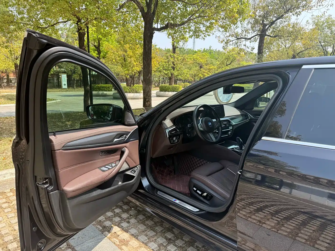 BMW 5 Series New Energy 2022 Facelift 535Le Pioneer M Sport Package фото 8