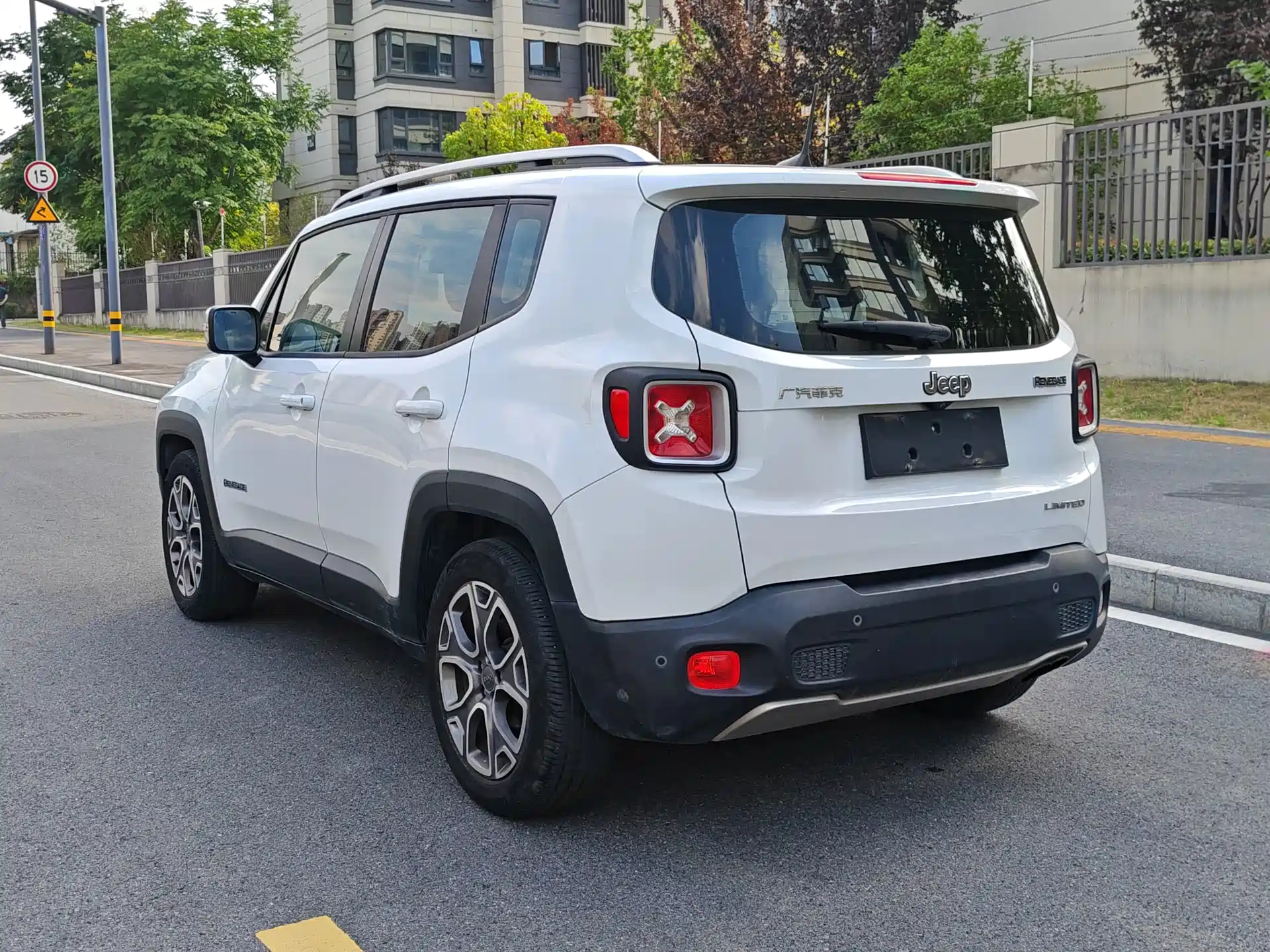 صورة 3 - Jeep Renegade