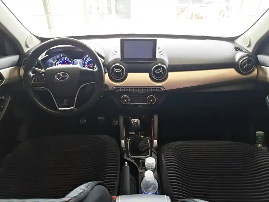 BAIC Changhe Q35 2018 2016 1.5L Manual Cool Edition