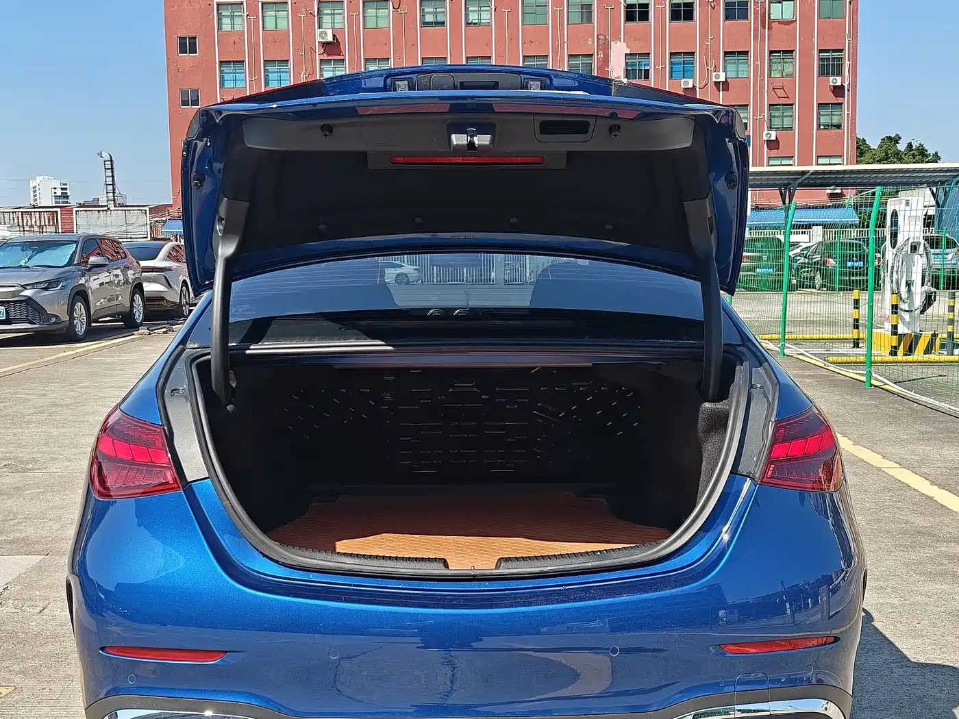 Mercedes-Benz C-Class 2024 2024 C 260 L Sport