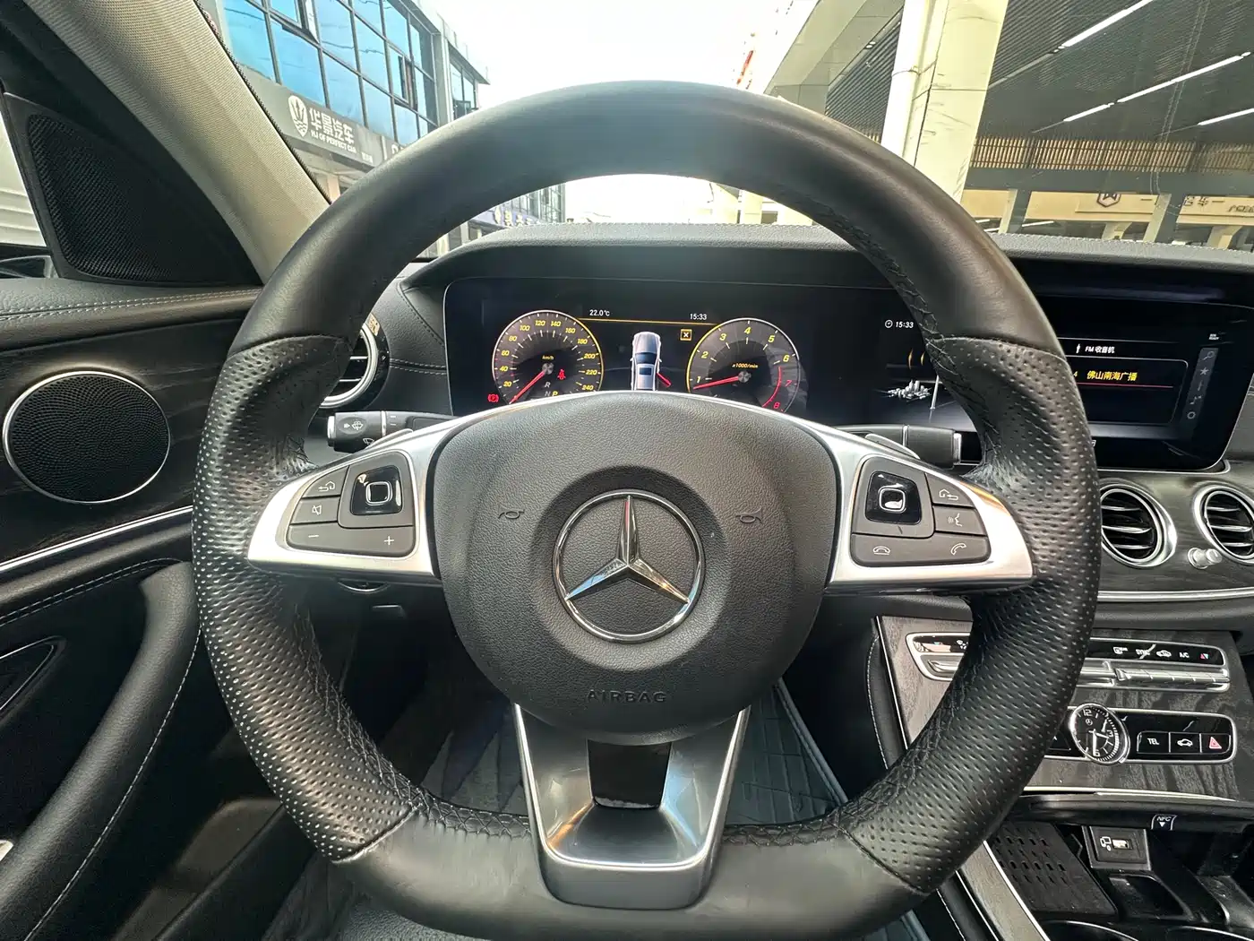 Mercedes-Benz E-Class 2016 E 200 L Sport Type фото 4
