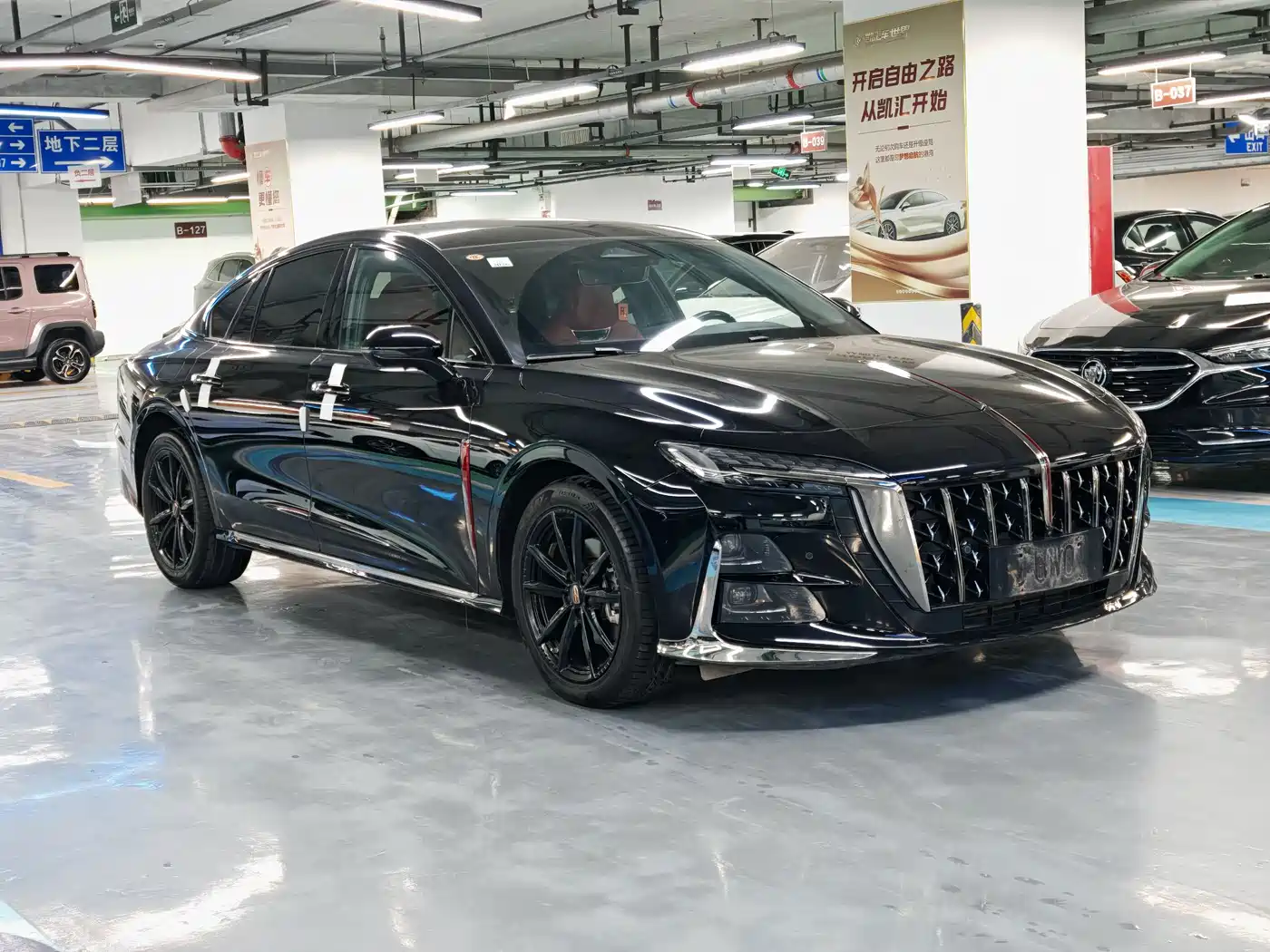 Hongqi H6 2024 Model 2.0T Leisure Edition фото 3