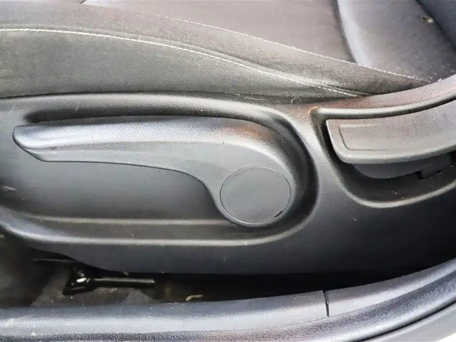 Hyundai Elantra 2018 1.6L Auto Joy GL (China V) фото 14