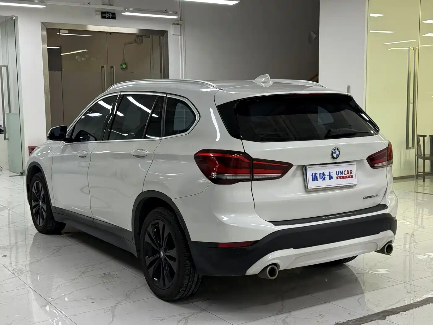 Фото 4 - BMW X1