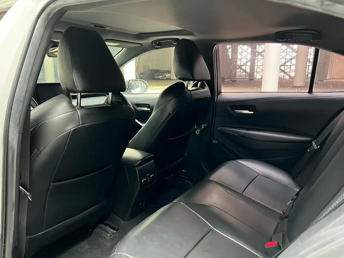 Toyota Levin 2022 Dual Engine 1.8H E-CVT Luxury Edition фото 5