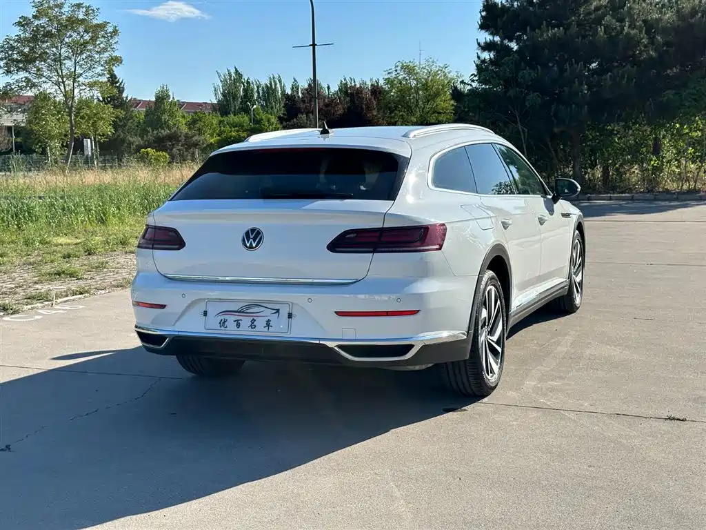 Volkswagen FAW-Volkswagen CC 2021 Shooting Brake 330TSI Hunter Edition фото 6