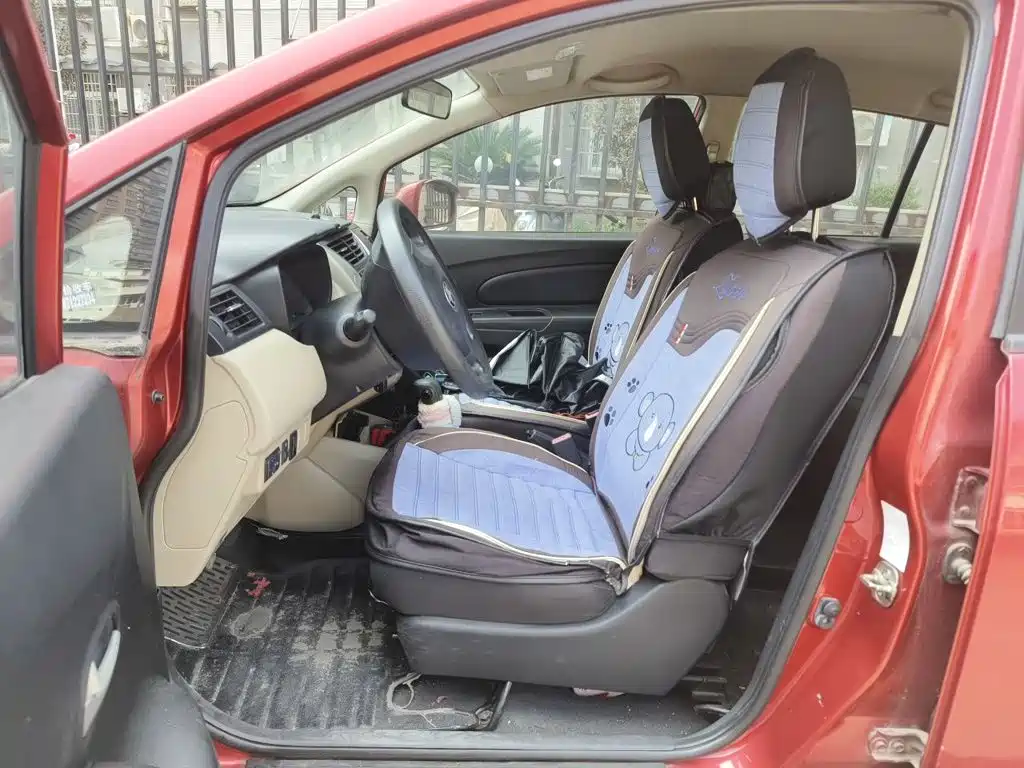 Venucia R50 2014 2013 1.6L Auto Fashion