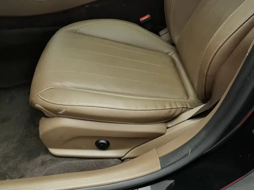 Mercedes-Benz E-Class, миниатюра 20