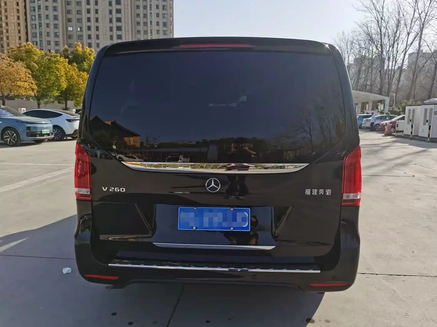 Mercedes-Benz V-Class 2022 V 260 L Long Wheelbase Luxury Edition фото 9