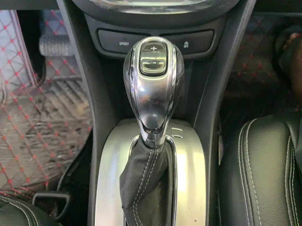 Фото 10 - Buick Encore