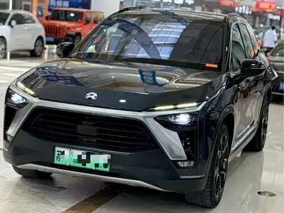 NIO ES8