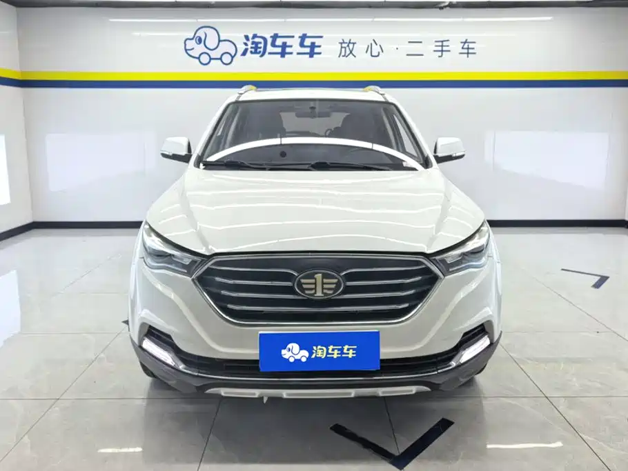 Besturn X40 2018 2018 Internet Celebrity Edition 1.6L Automatic Smart Connect